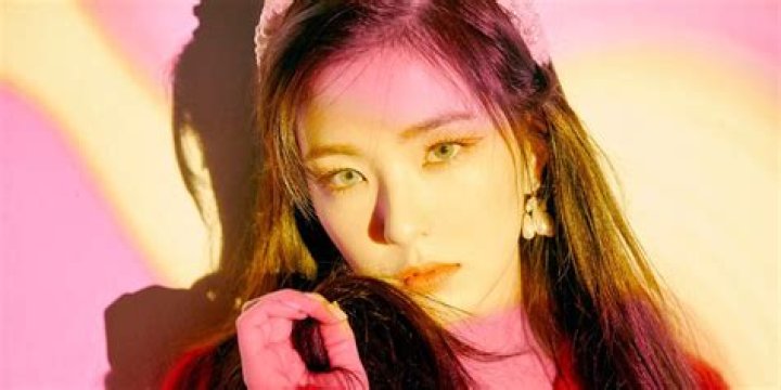 Red Velvet’s Irene Stunning Visuals For "Psycho" Teaser Images